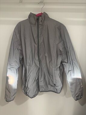 Scotch and soda windbreaker
3M